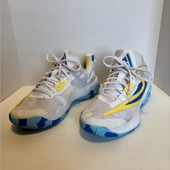 Nike Giannis Immortality 3 Basketball Shoes - Picture 4 of 8